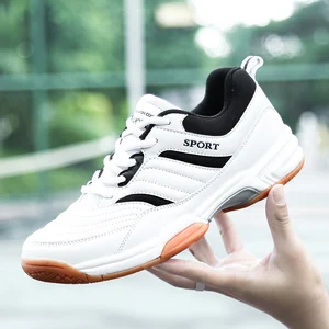 Customized Lightweight Indoor Tennins Sports Pickleball Shoes  Rubber White Badminton Shoes for Men 39-46