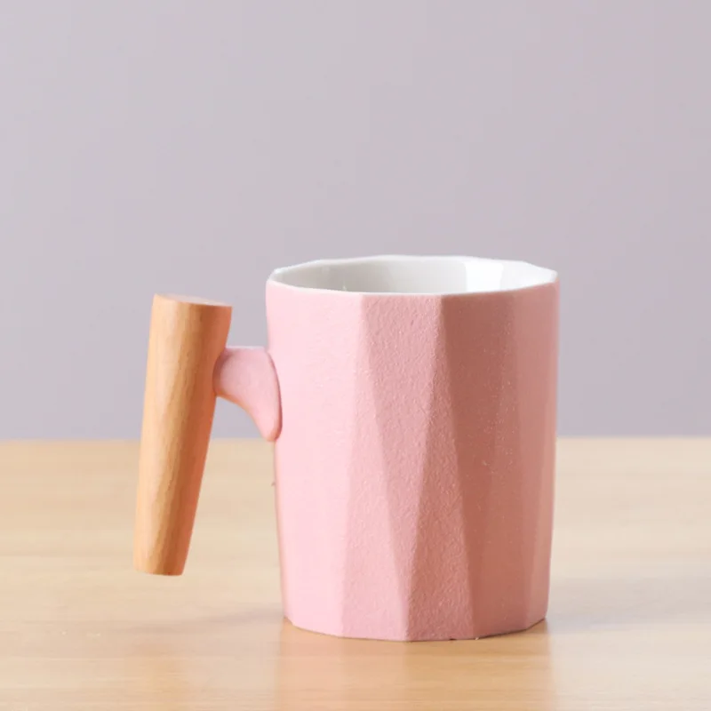 Wholesale Nordic Creative Glazed Ceramic Wood Handle Mug Milk Coffee Mug with Spoon and Bamboo Lid