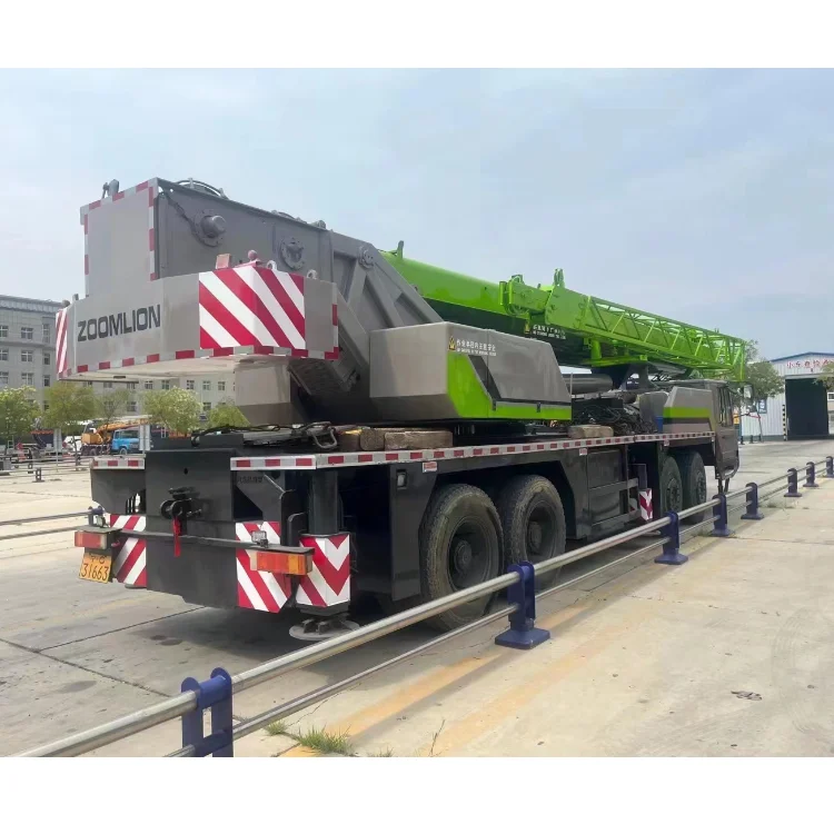 Zoomlion ZTC700V Mobile Used Crane Truck 70 Ton Lifting Machinery High Efficiency