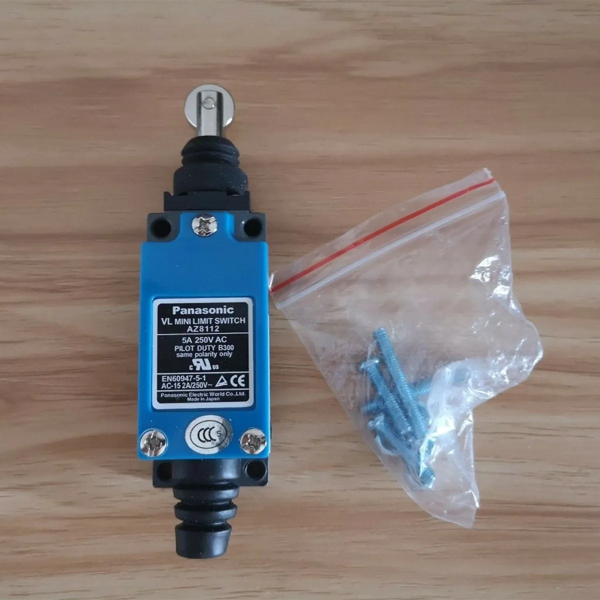SUNX Limit Switch AZ8430 - Reliable Performance & Durability