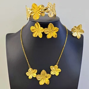 Retro Flower Design 18K Gold Plated Stainless Steel Earrings Fashionable Vintage Brass Jewelry Set for Women