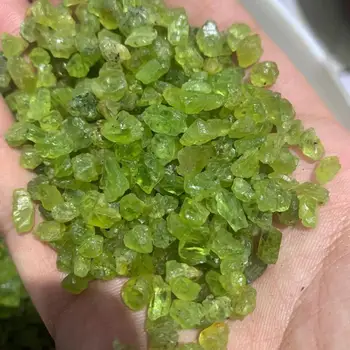 Natural green olivine quartz loose gemston crystal stone peridot crystals tumbled stones