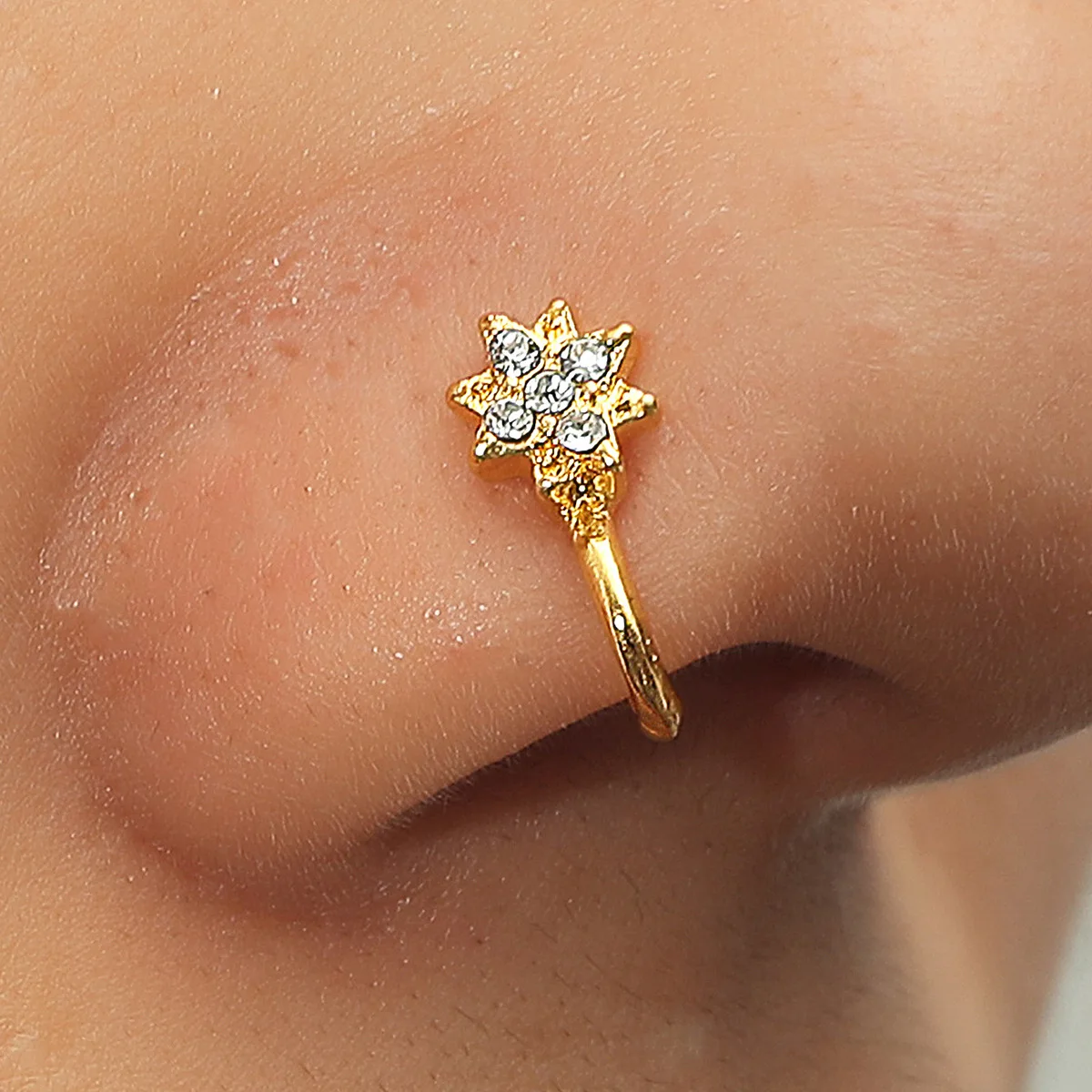 Men Women Crystal Nose Piercing Body Jewelry Floral Nose Hoop ...