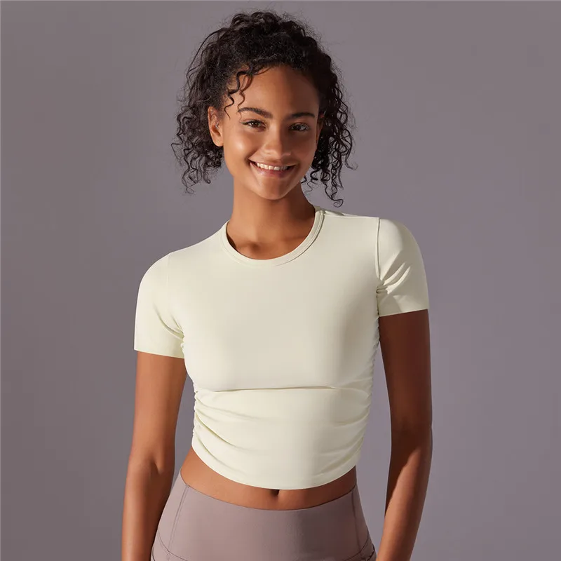 [MLB] W's Athleisure Slim Fit Crop T-shirt ★すぐ品切れ★ Women'S Heart Athleisure Slim-Fit Cropped T-Shirt New York