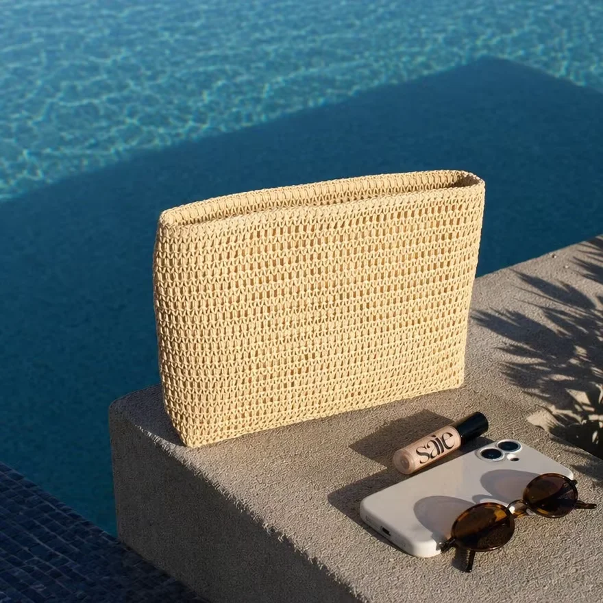 Wholesale Custom Natural Straw Beach Cosmetic Bag Summer Fashion Womens Travel Portable Eco-friendly Recycled Straw Makeup Bag