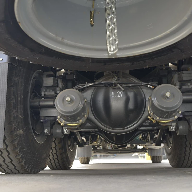 Easy to Operate 6X4 Asphalt Sprinkler Truck Isuzu Water Tanker Truck Used Japan Water Truck for Sale