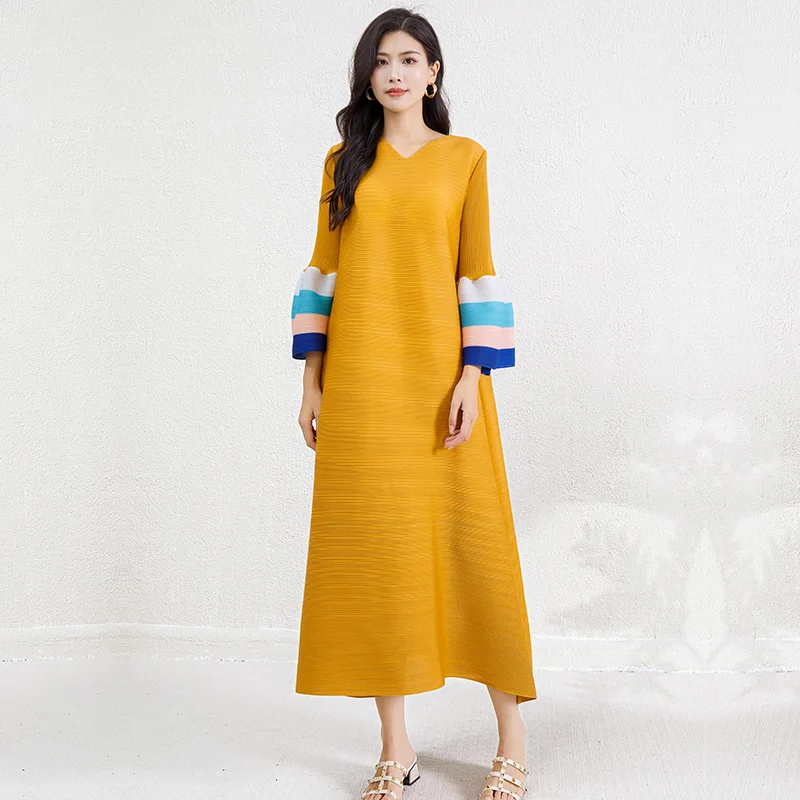 Shop Plus Size Dresses by Miyake - Sustainable & Stylish