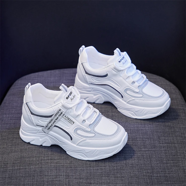 Comprar on-line 2021 mulheres tênis calçados de couro a primavera tendência  casual, flats, sapatilhas femininas de moda nova conforto branco  vulcanizada sapatos de plataforma | Sapatos femininos ~ www.tourwithu.pt