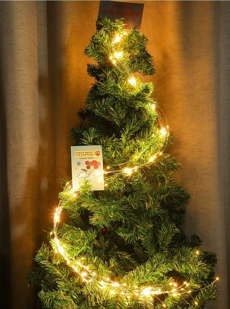 Horsetail christmas tree lights