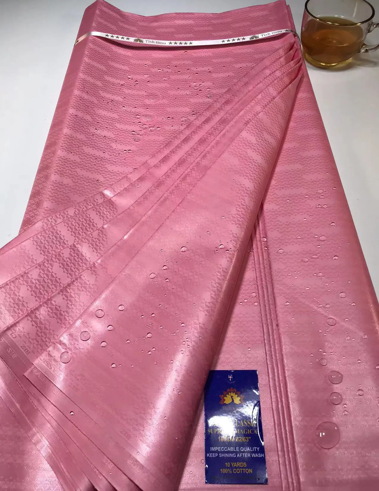 批发新到非洲锦缎沙达巴赞里奇几内亚锦缎面料可持续刺绣女装蕾丝动物| Alibaba.com