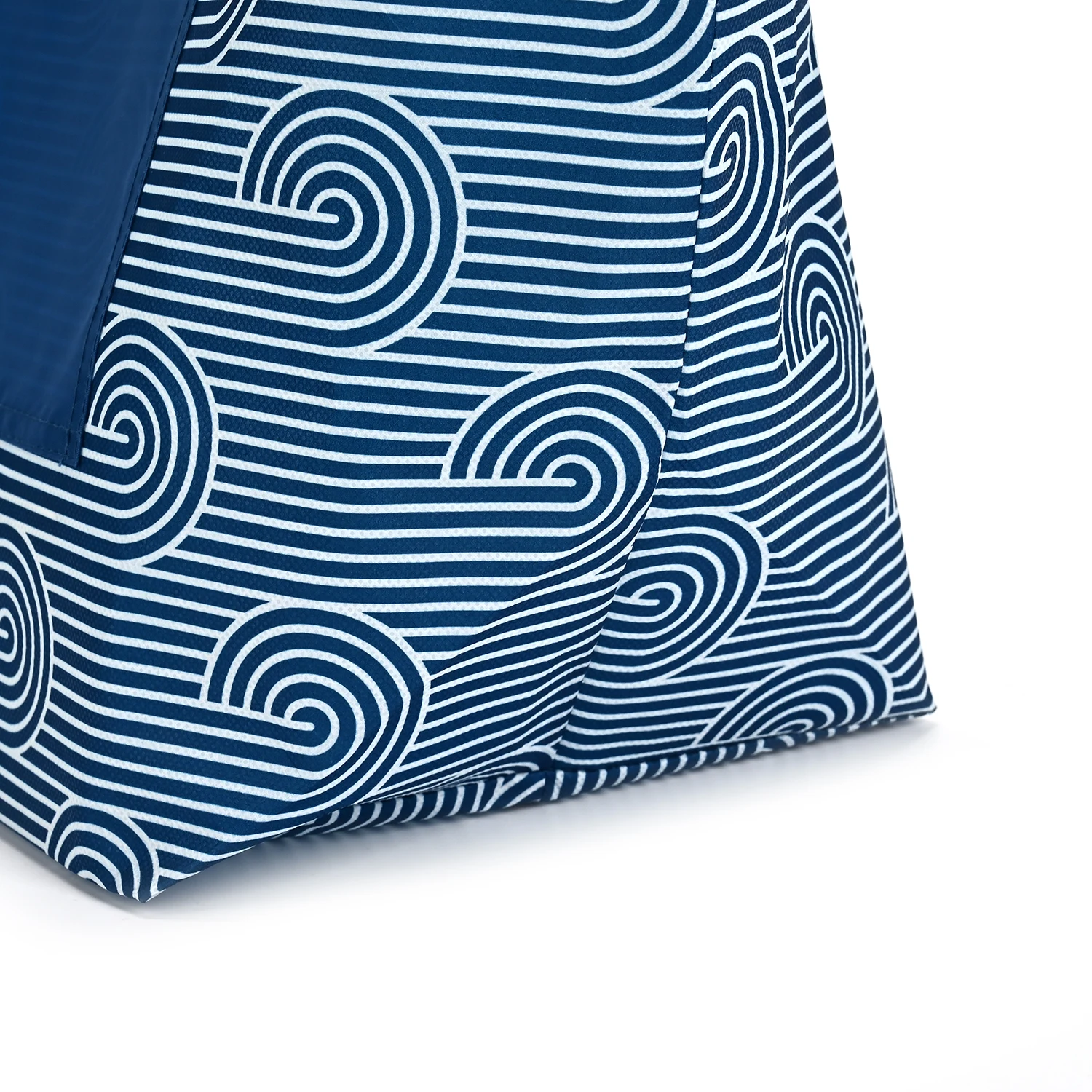 Medium Size Eco-Friendly Non-Woven Tote Bags Custom Logo Reusable PLA PC Shopping Bags with Cartoon Handles manufacture