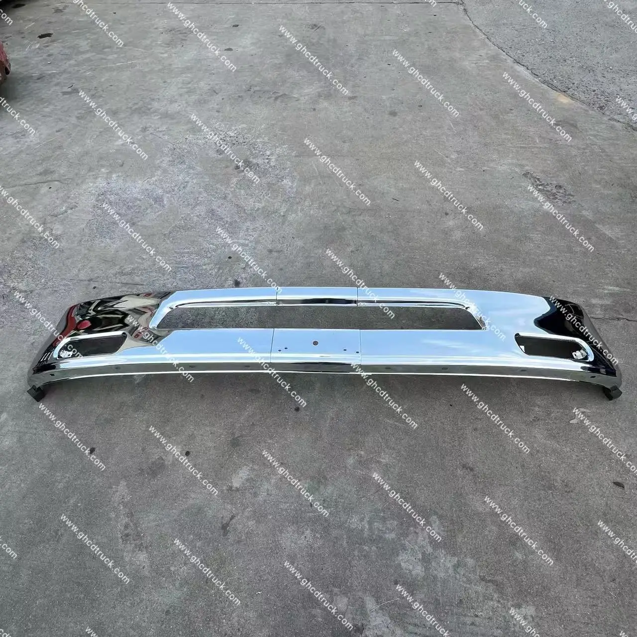 GHCD Factory Price New Metal Chrome Bumper for Japanese Truck Isuzu Deca270/320/FVR Wide Body Parts Hino Mitsubishi Nissan