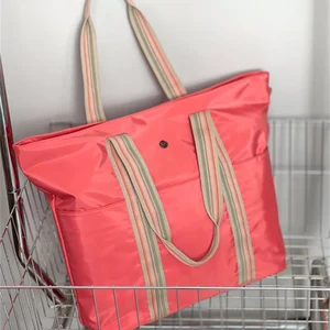 2026 New Large Capacity Casual Fashion Nylon Practical Versatile Zipper Closure Big Tote Cloth Bag Explosive Design