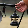 Lámpara de camping retro de metal