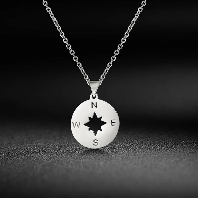Women and Men's Unique Design Stainless Steel Necklaces Hollow round Compass Pendant with Gold Plating Wholesale Stock Jewelry