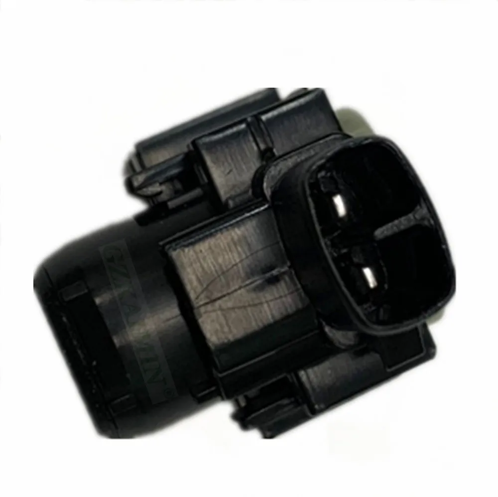 Черный белый Датчик парковки PDC сенсор OEM KD49-67-UC1 GMK6
