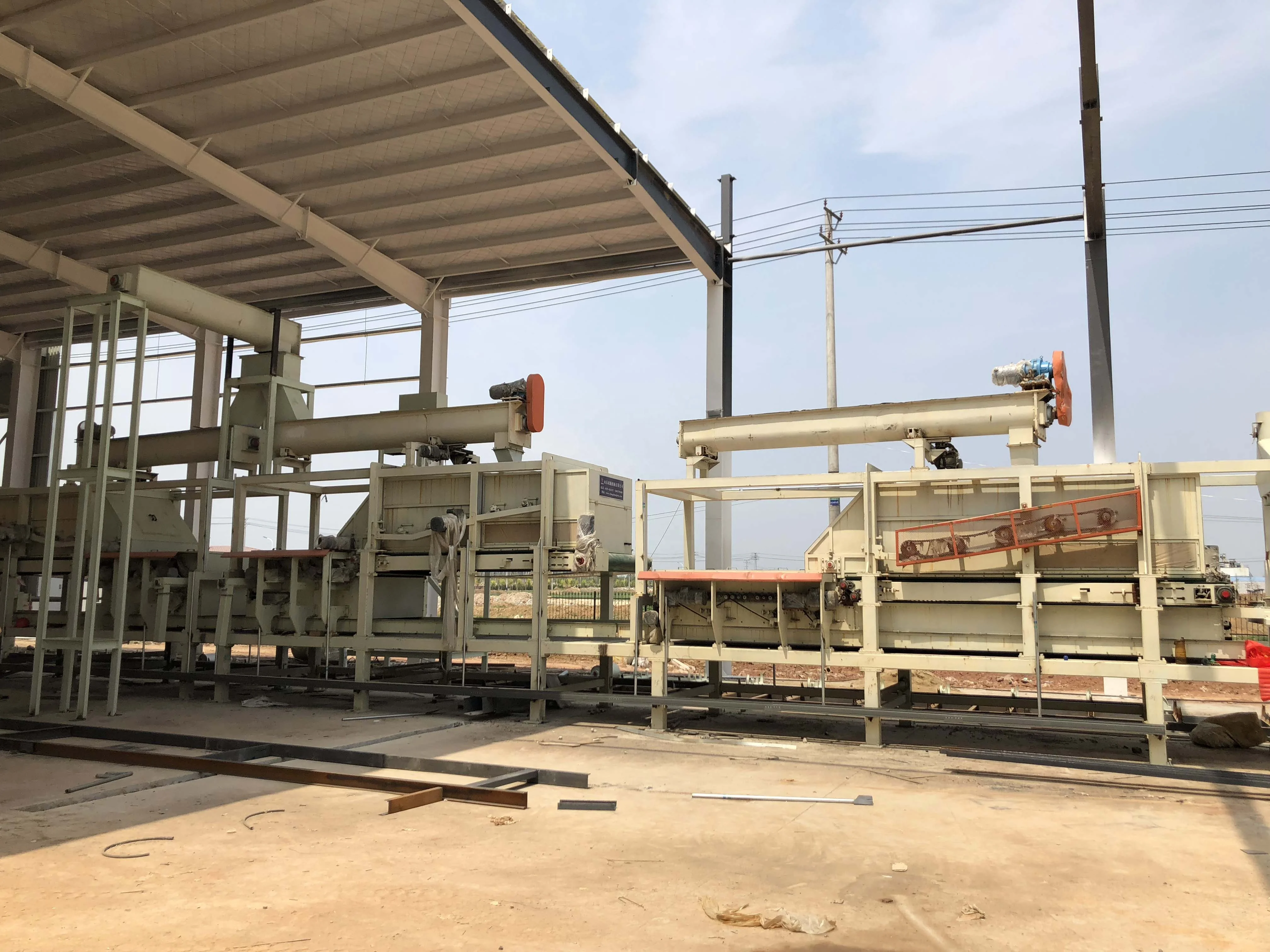 Деревообрабатывающая ДСП машина производственная линия