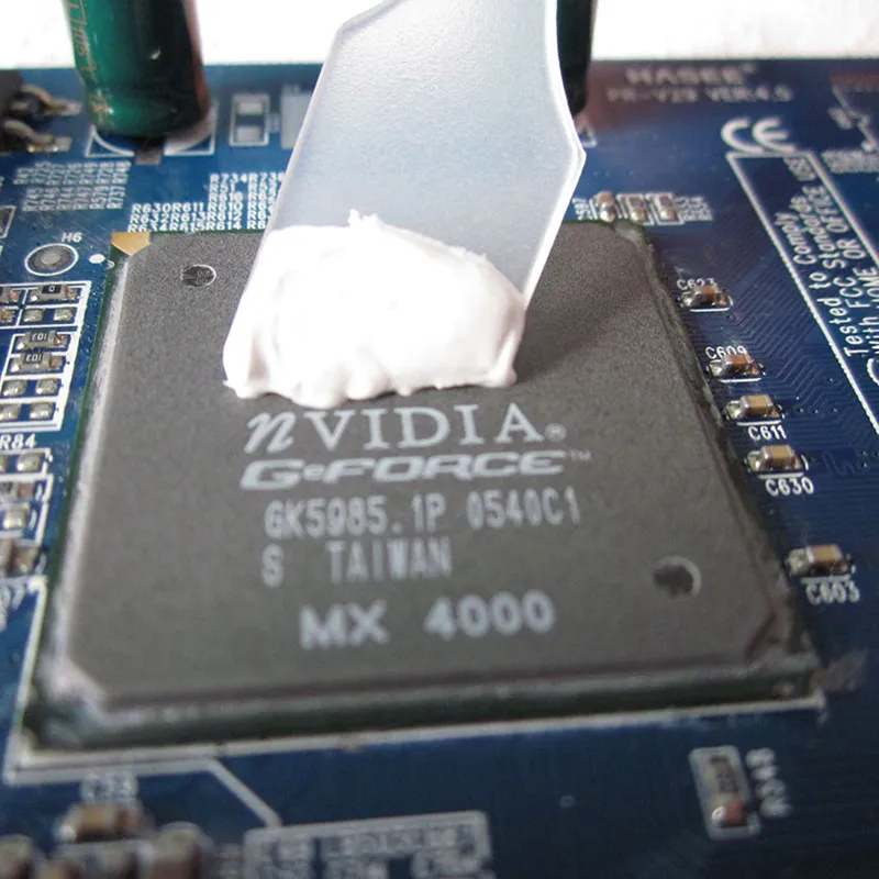 China Manufacturer Tim Electrical Insulation Thermal Conductive Paste