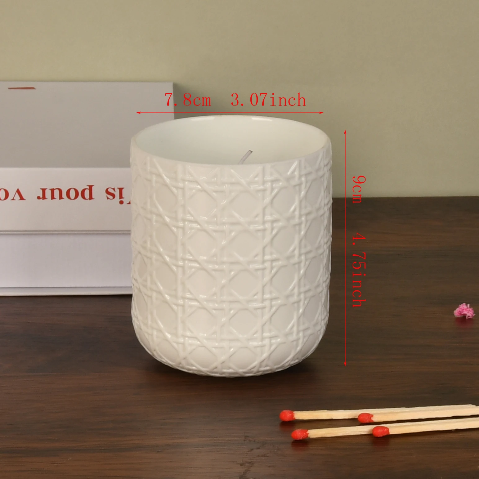 Luxury Ceramic Candle Container Luxurious Floral Embossed Decorative