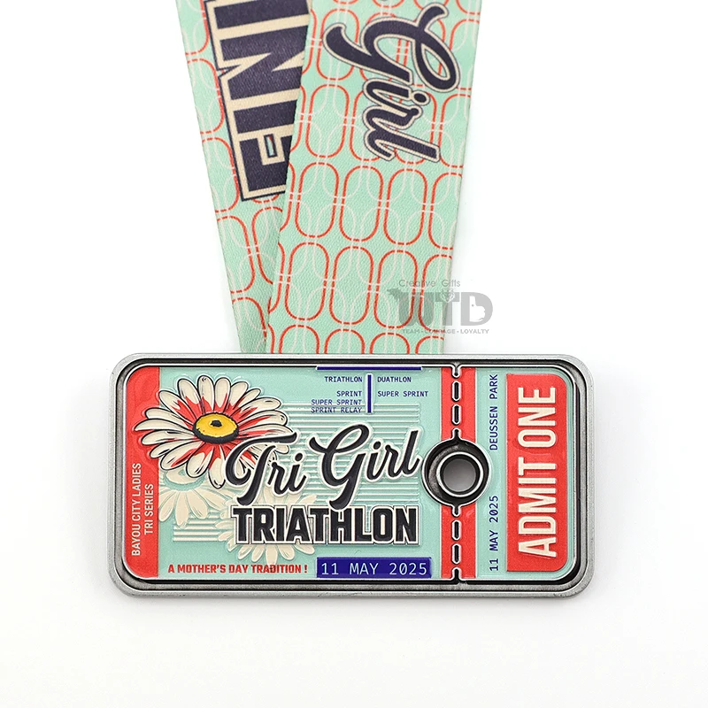 Manufacturer Wholesale Customized Triathlon Challenge Finisher Metal Medal Personalized Ironman Medal Soft Enamel Trophies