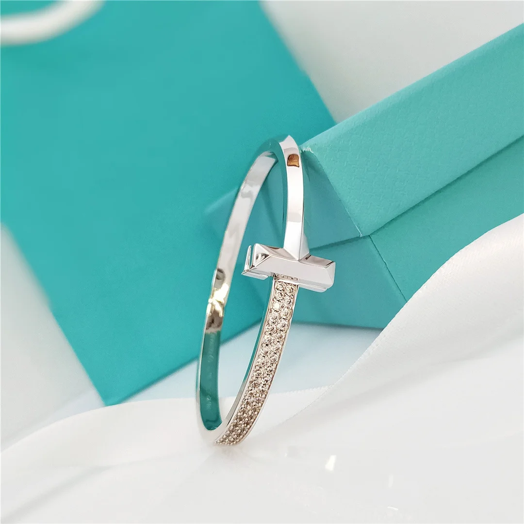 2022 New Arrival 925 Sterling Silver Cuff Bangle Bracelet With Diamond