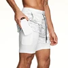 Pantaloncini da uomo bianchi mimetici e bianchi