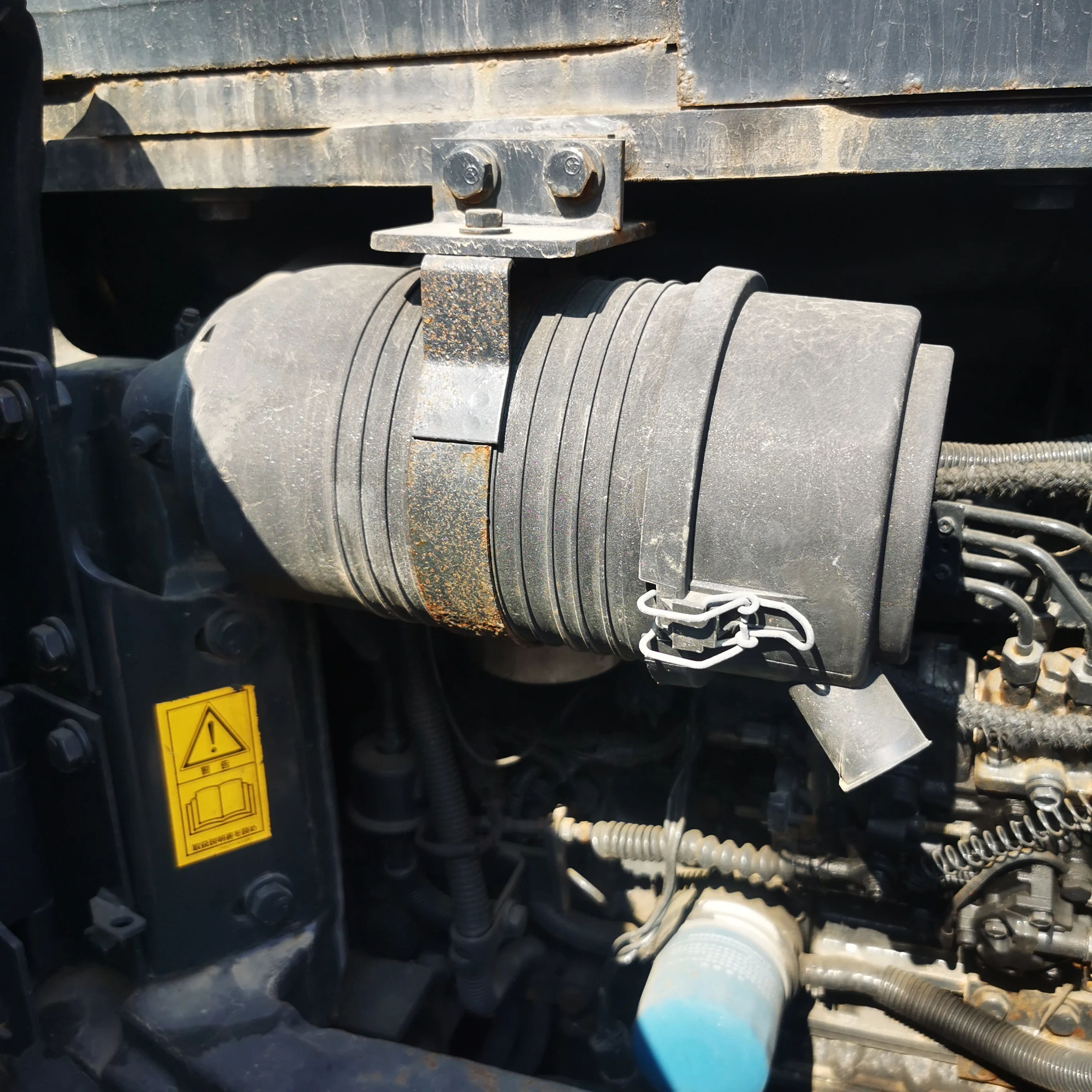 2018 Model Used Komatsu PC40-2 Excavator with 40 Ton Operating Weight and 0.2 m³ Bucket Capacity