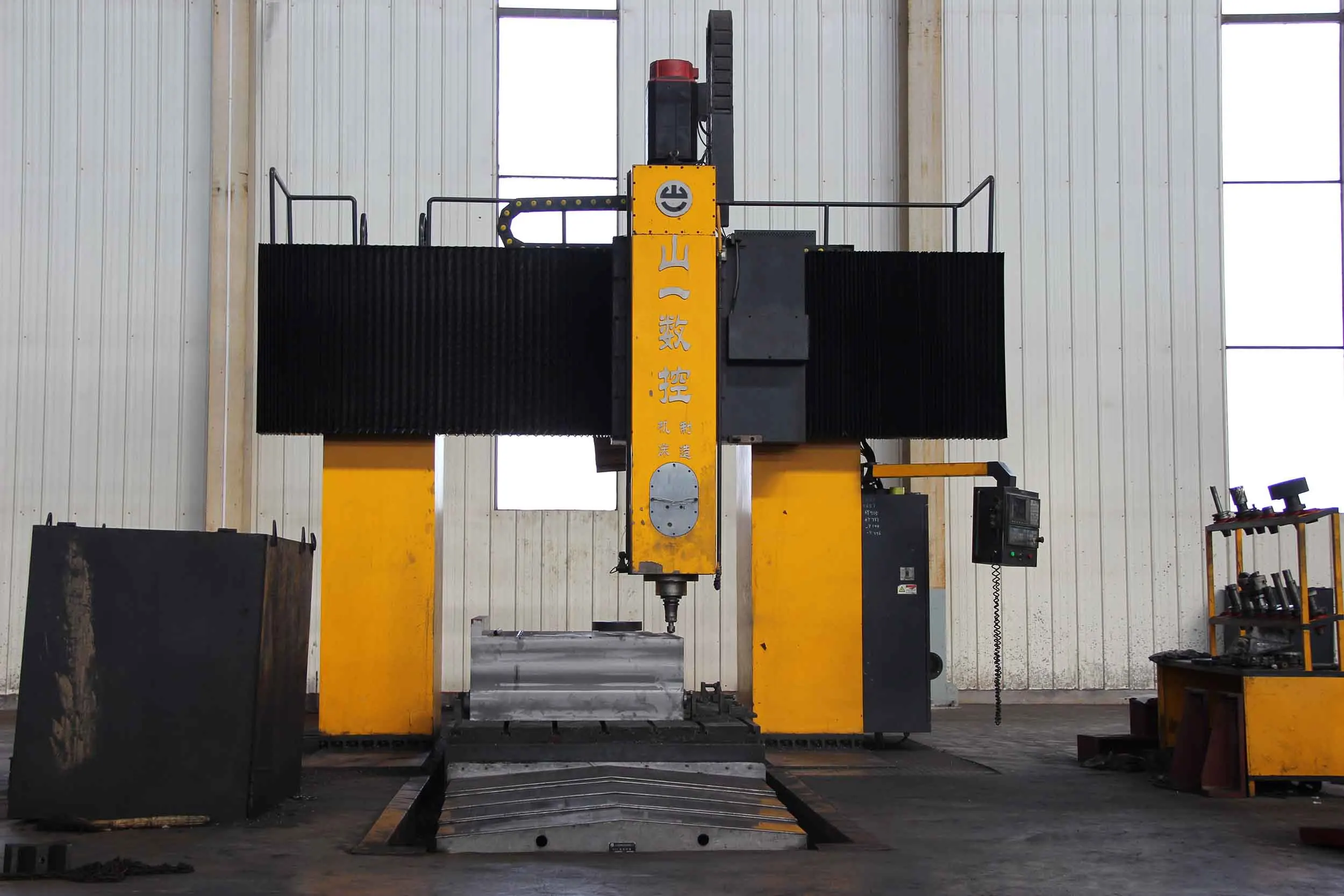 Approved Gantry Milling Machine Gmc2530 Gantry Type Cnc Machine Center ...