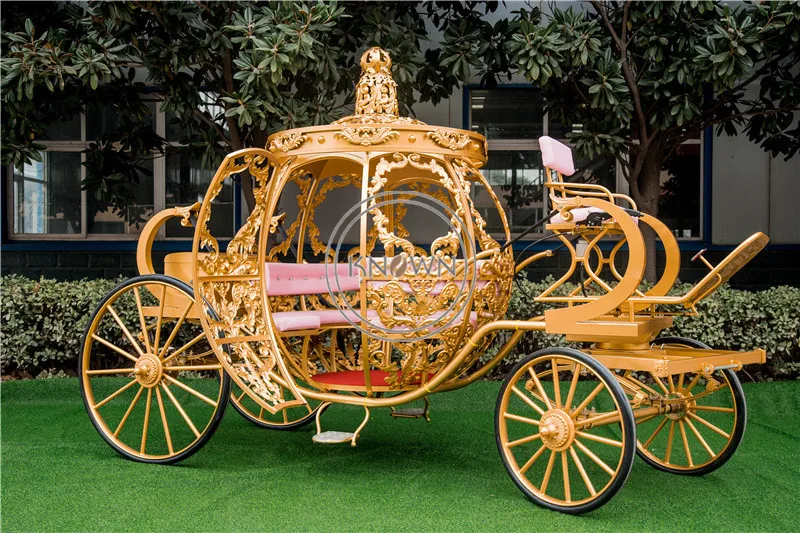 結婚式のヨーロッパのロイヤルシンデレラクラシックカブリオレ観光