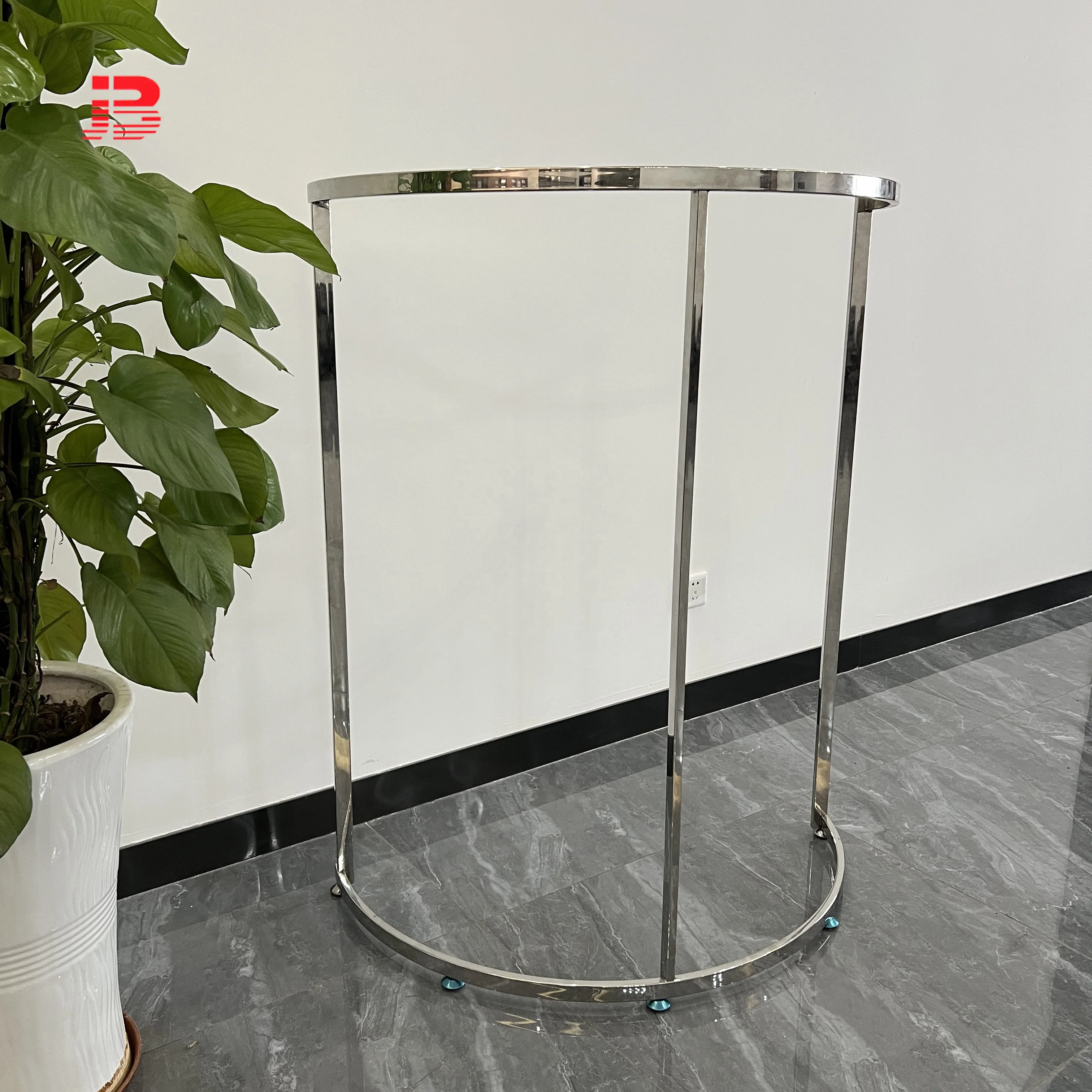 Semi-Circular Island Rack Hanger Stainless Steel Clothing Display Rack details