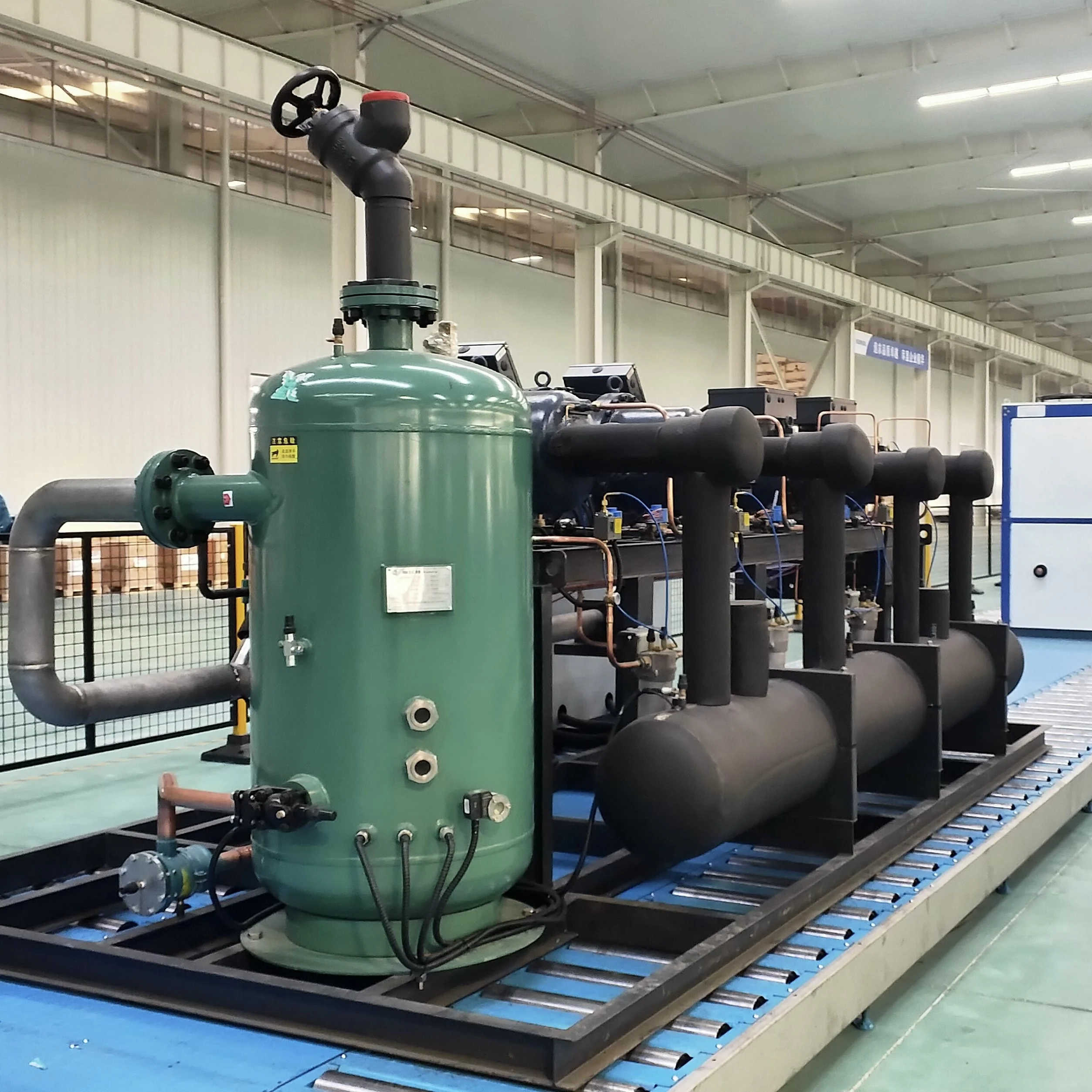Energy-saving semi-hermetic compressor refrigeration unit for cold storage and freezer rooms
