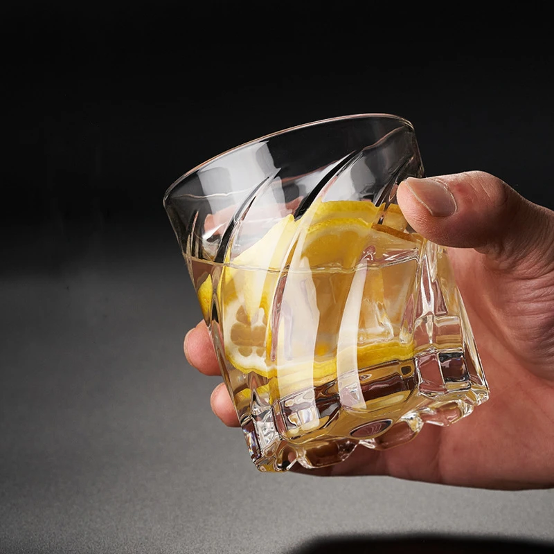 Creative Spiral Pattern Whiskey Glass Crystal Spinning Whisky Glass for Ba