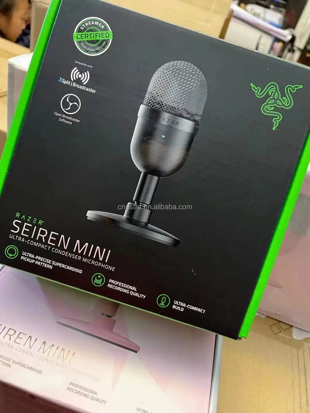 Razer Seiren Mini Microphone À Condensateur USB Ultra Compact