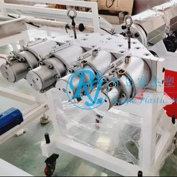 Linea productio tuborum plasticorum, extrusores HDPE, LDPE, PP, PPRC, PE, PPR, machinae ad tubos conficiendos