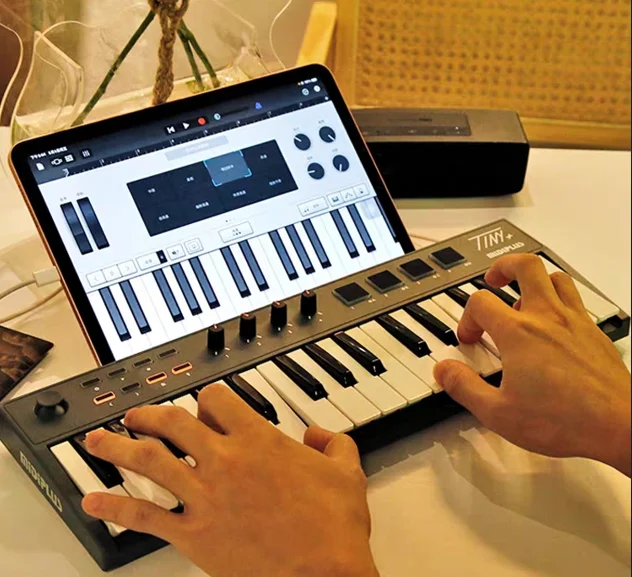 Midiplus Tiny 32+ Portable MIDI Keyboard Controller for Kids