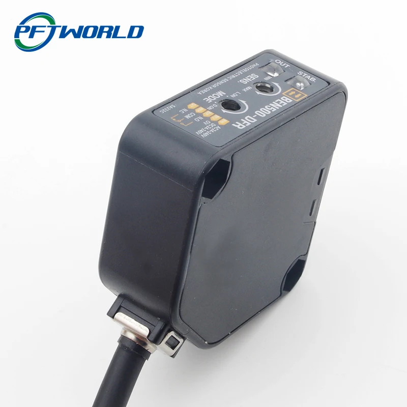 E3z Series Square Diffuse Reflection Distance Photoelectric Sensor With