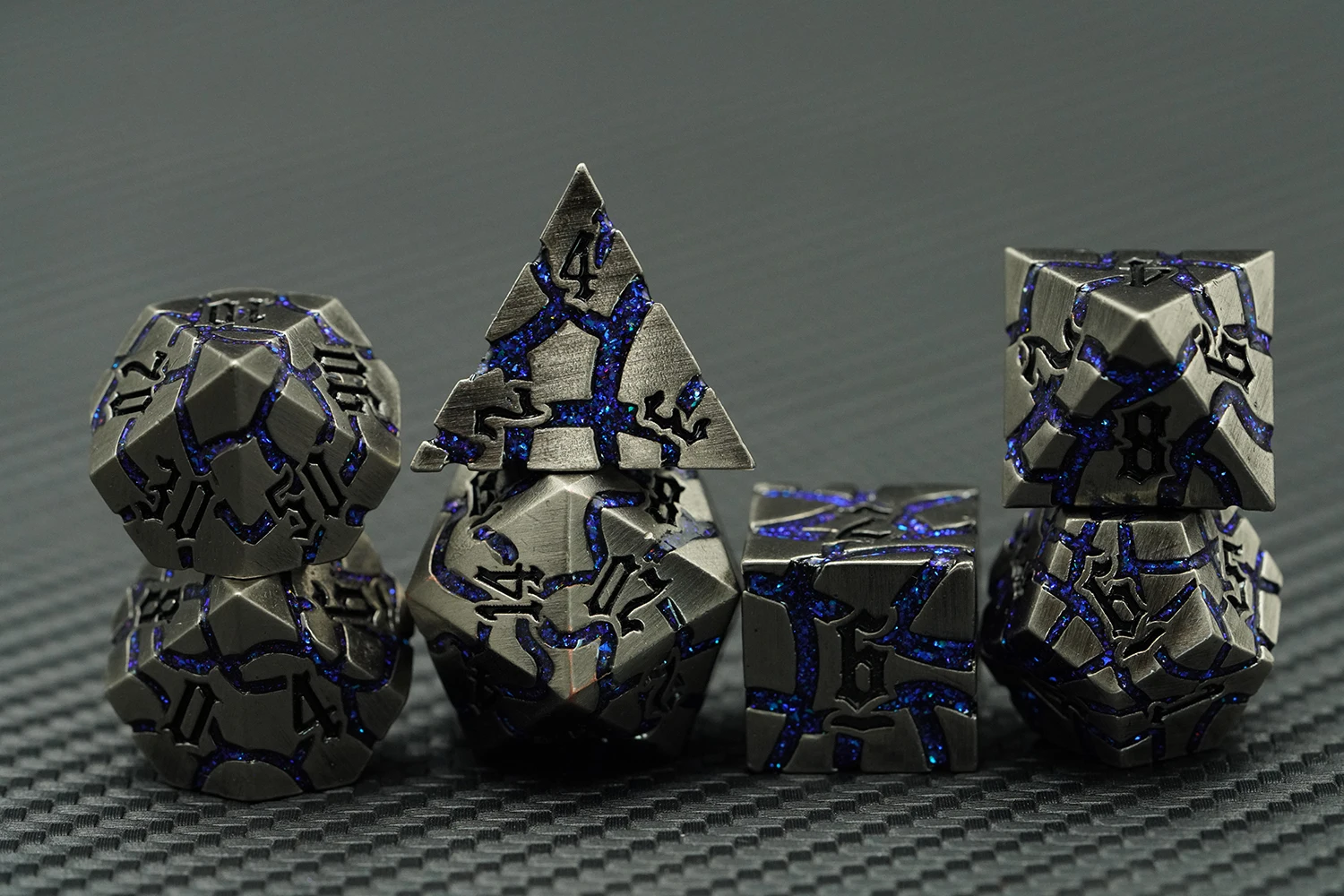 Factory Wholesale Crack Metal Dice Set 7 Pcs Zinc Alloy Dnd Dice Set for Dungeons and Dragons D&d With Plastic Box supplier