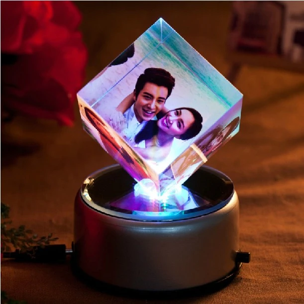 Desk Top Decoration Color Printed Rotating Crystal Cube Photo Frame