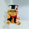 Oso doctor marrón con gafas.