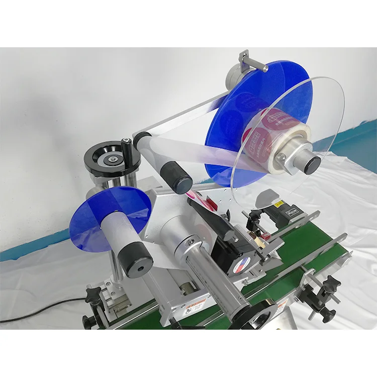 Полностью автоматическая промышленная маркировочная машина высокой точности для помады