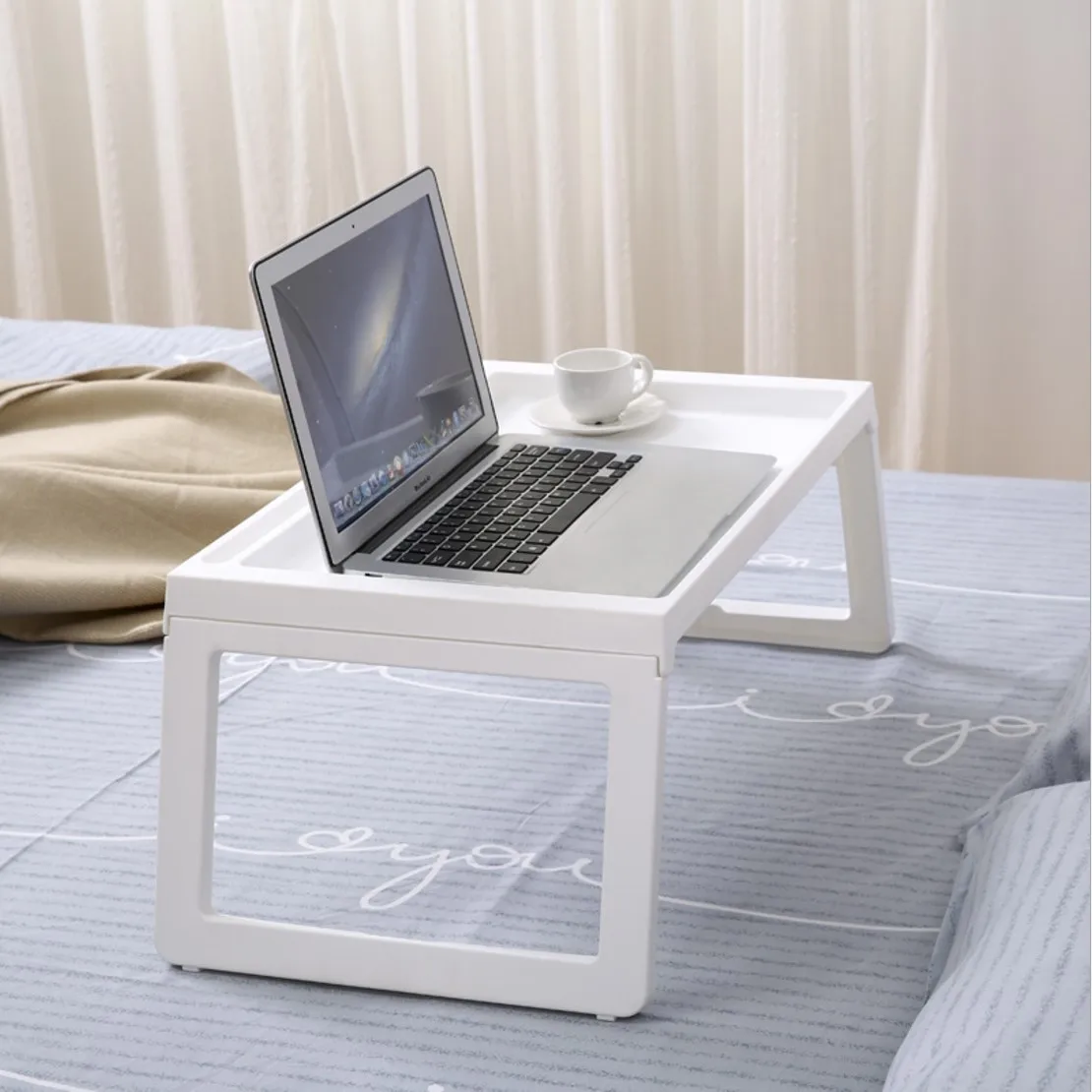 столик для ноутбука на кровать икеа