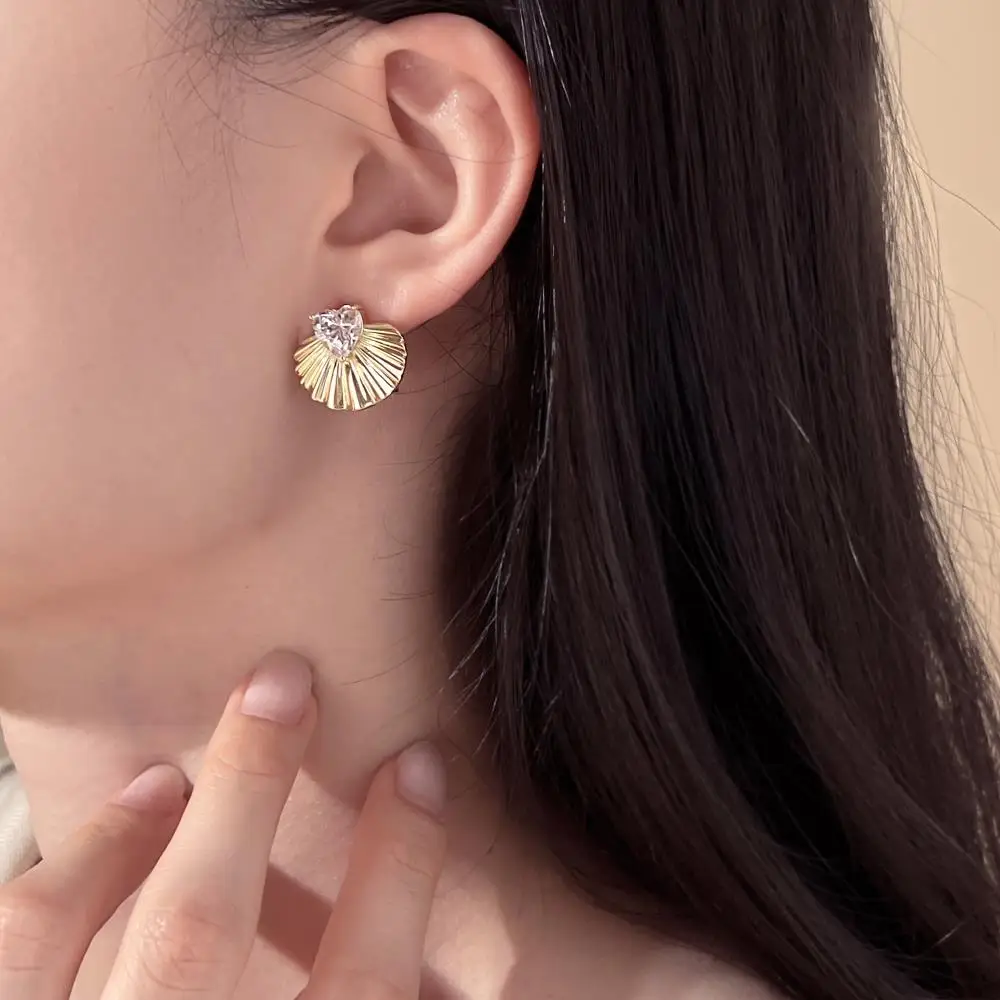 KAKODIY Luxury 14K Gold Plated Large Scallop Stud Earrings Jewelry Fashion £925 Stud Earrings Zircon Earrings detail 8