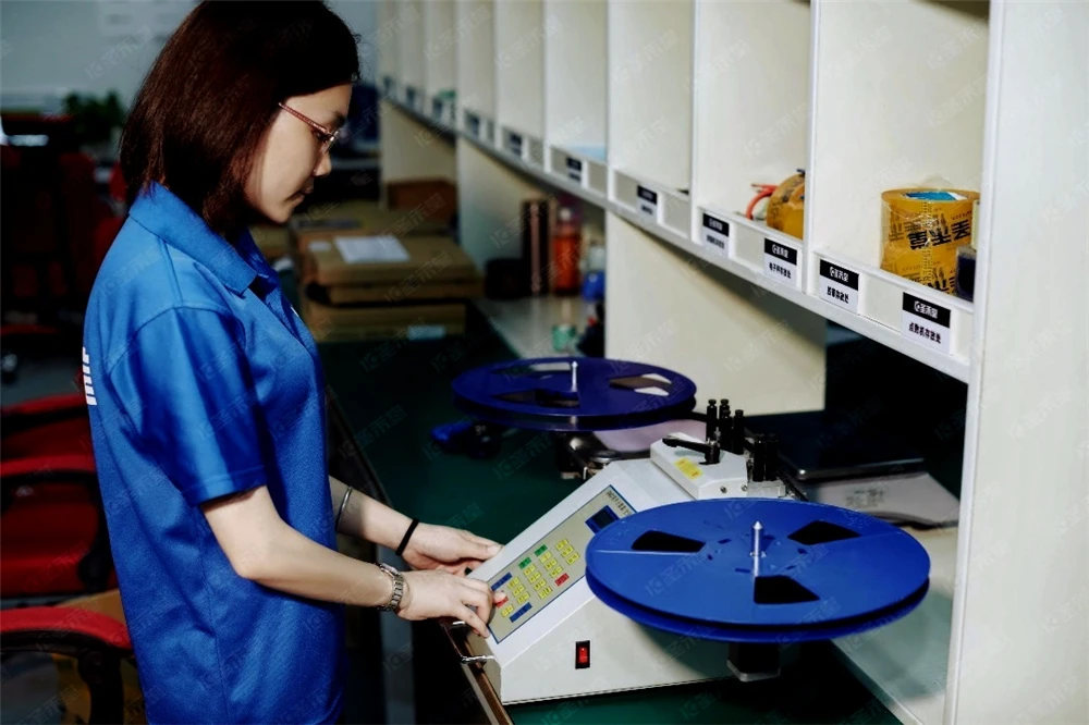 Микроконтроллер MK12DX128VLF5 IC 32 бит 128 Кб FLASH 48LQFP