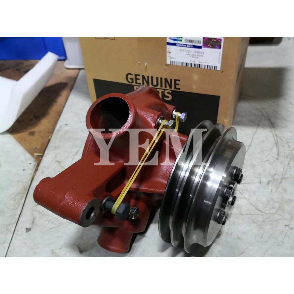 Engine Spare Parts P086TI Water Pump for Doosan 2