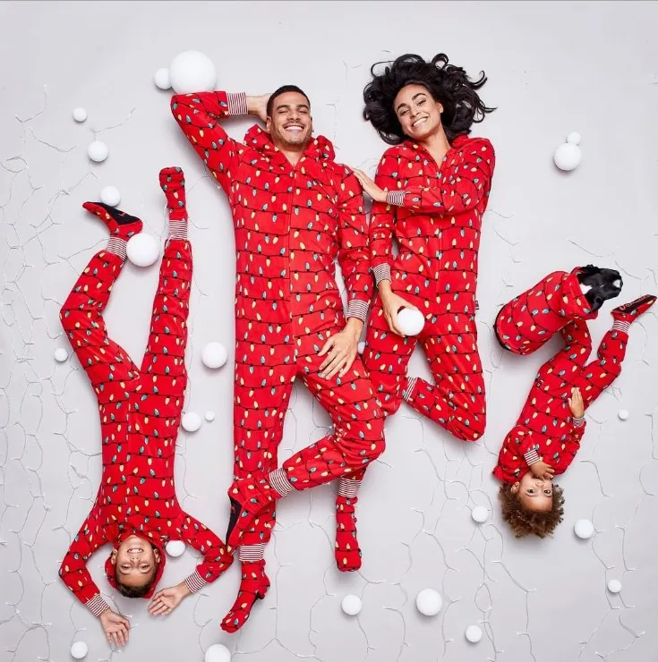 Рождественские новые поступления 2021, модные рождественские Семейные пижамные комплекты с принтом, трендовые Семейные пижамы больших размеров
