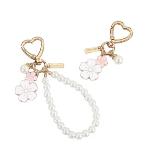 Alloy Enamel Keychain Vintage Cute Flower Pearl Chain Heart-shaped Bag Decoration Metal Letter Chain Charms Pendant Fashion