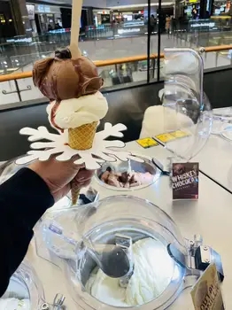 H5b56e20842664c86bcd08c828a621