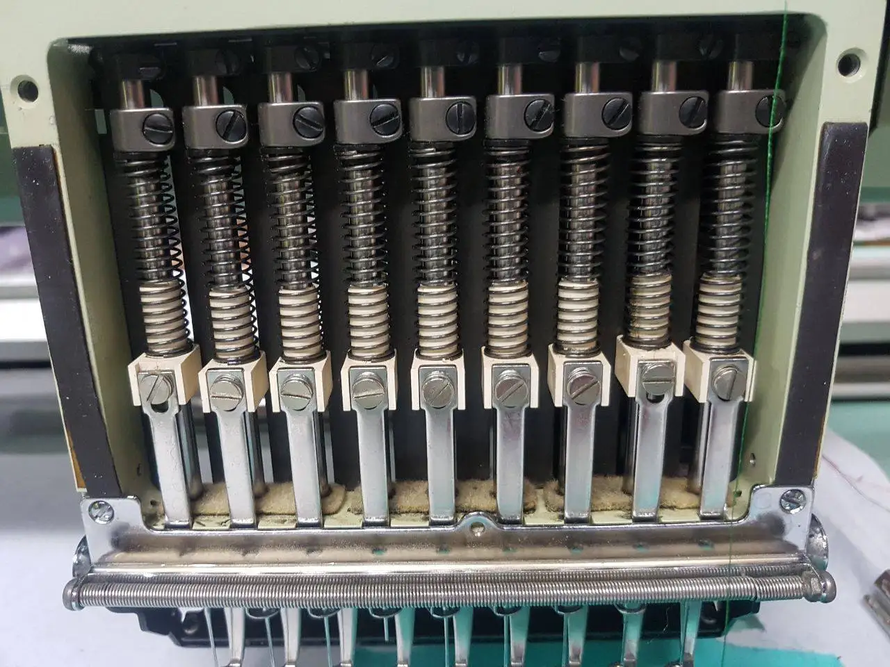 Takumiページ USED TAJIMA TMFX-C904 - 4 Head - 9 Needles - Commercial