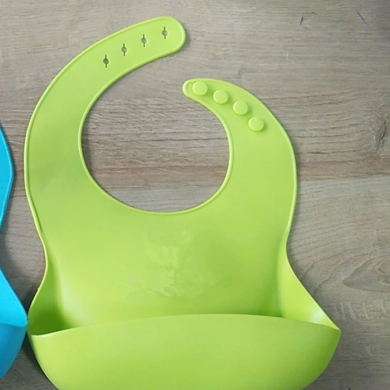 Оптовая продажа FDA LFGB водонепроницаемый мягкий силиконовый детское Кормление нагрудники с карманом