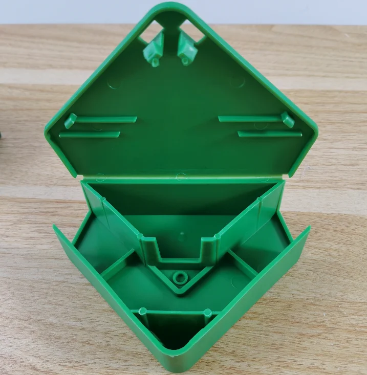 Outdoor Indoor Lockable Plastic Mouse Trap Box with Key PP Rat Bait Station for Rodent Mice Control